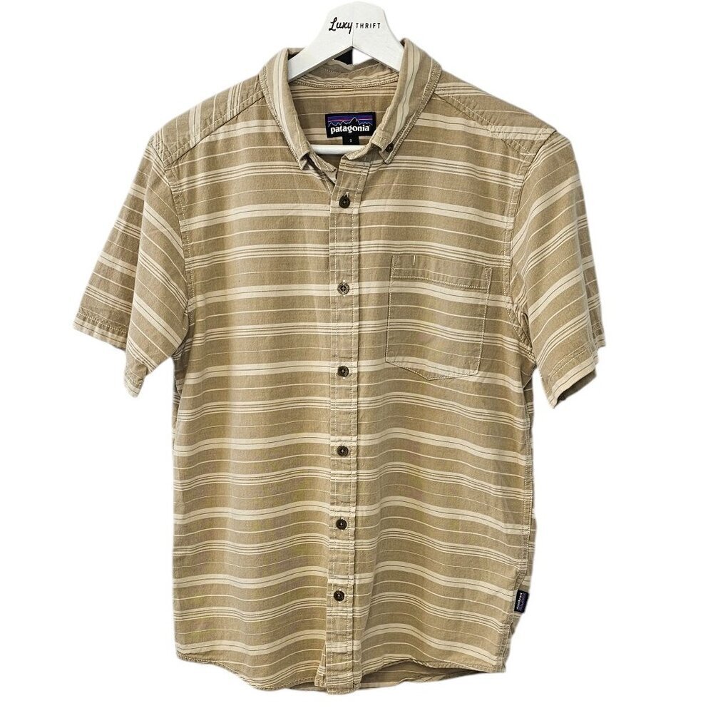 Patagonia Mens Short Sleeve Button Up Shirt Size Small Collared Organic Cotton